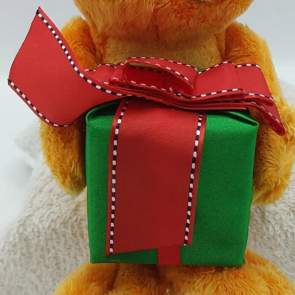 TY Happy Holidays Garfield 9in. Plush Hang & Tush Tags Retired in 2005